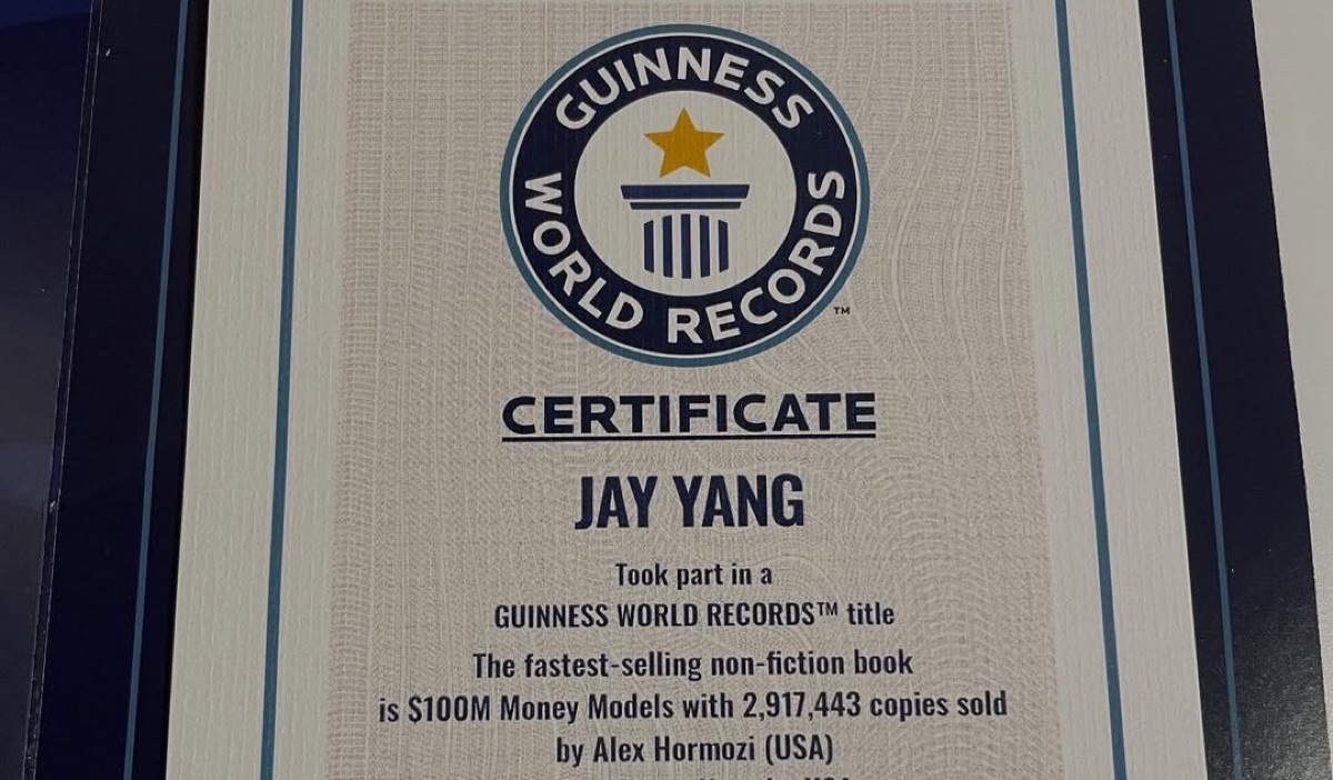 Guinness World Records certificate awarded to Jay Yang for the fastest-selling non-fiction book.
